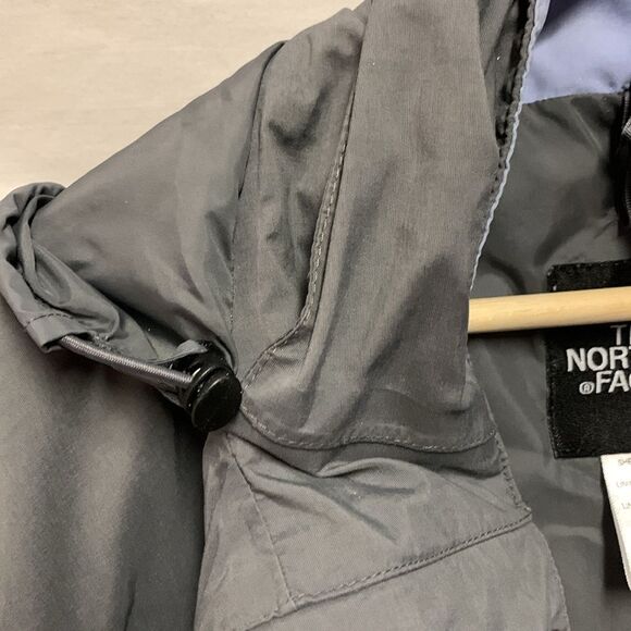 The North Face Light Blue Gray Hooded Shell Parka Jacket Size Medium - Picture 16 of 16